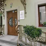 Готель Sunny 3*